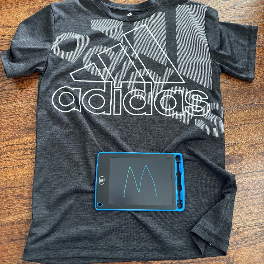 Boys Adidas Shirt Size Medium
